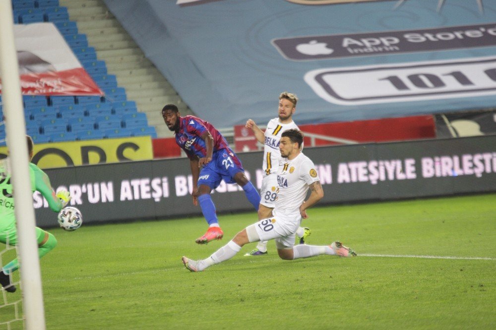 Süper Lig: Trabzonspor: 3 - Mke Ankaragücü: 1 (i̇lk Yarı)