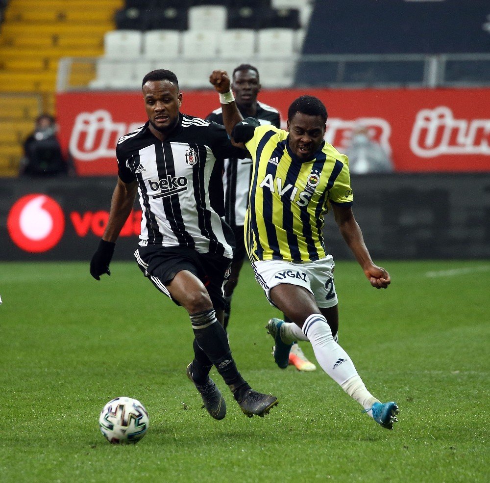 Süper Lig: Beşiktaş: 0 - Fenerbahçe: 0 (i̇lk Yarı)