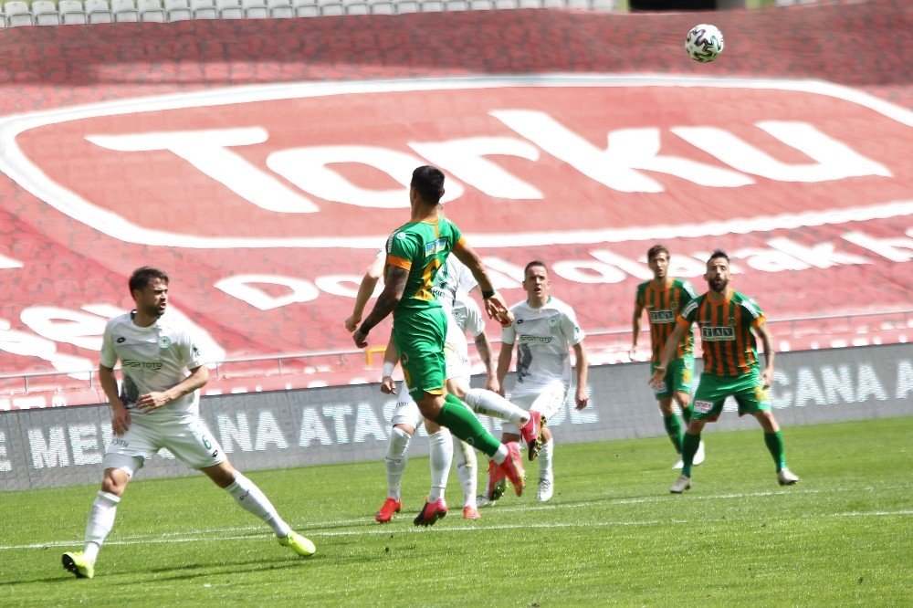 Süper Lig: Konyaspor: 1 - Alanyaspor: 0 (i̇lk Yarı)