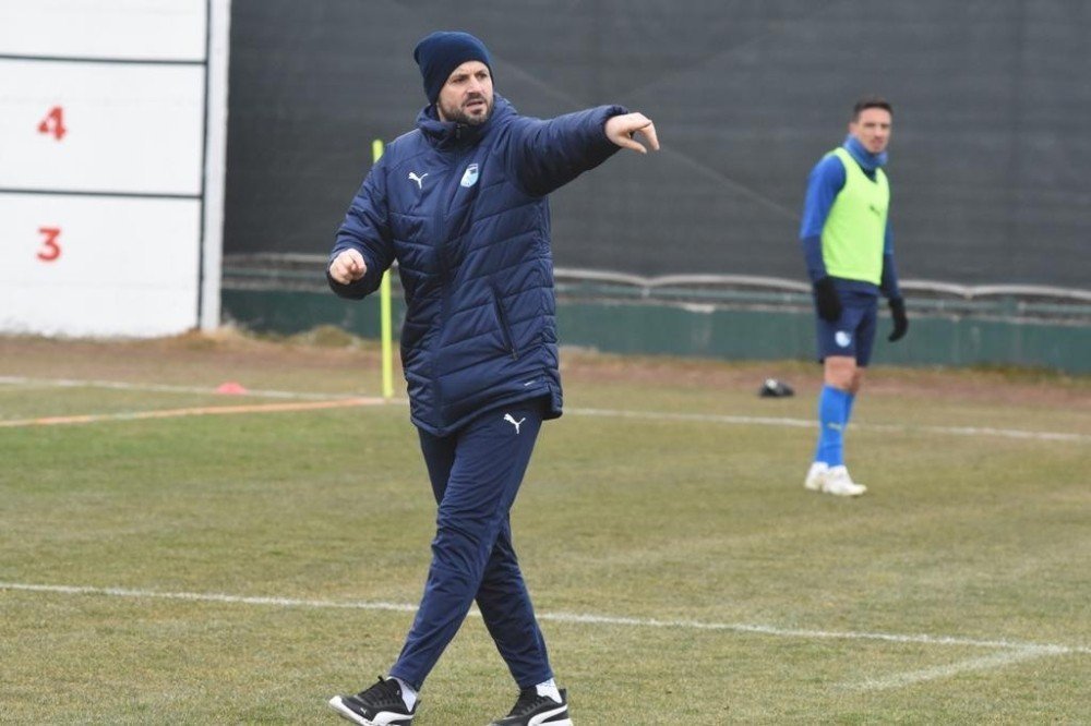 Bb Erzurumspor’a Teknik Direktör Dayanmıyor