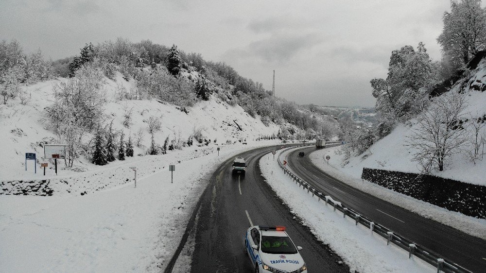 Zonguldak’ta Yağan Kar Kartpostallık Manzaralar Oluşturdu