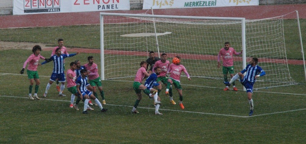 Tff 3.lig: Isparta 32 Spor: 2 - Elazığ Karakoçan Fk: 2