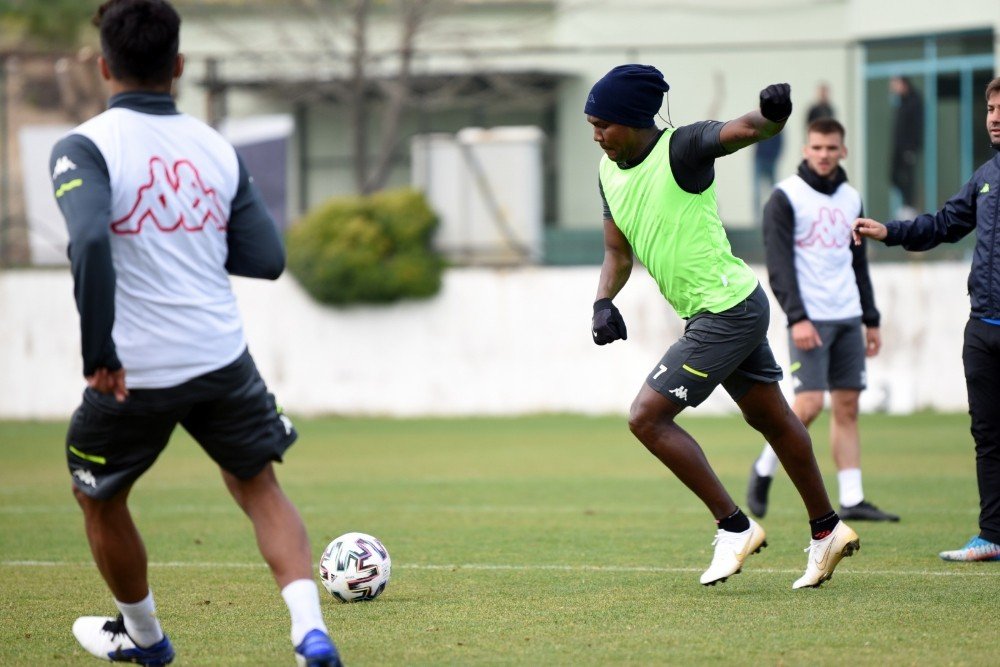 Denizlispor, Fenerbahçe Maçının Hazırlıklarına Başladı