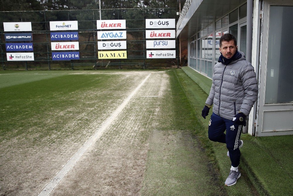 Emre Belözoğlu İlk Antrenmanına Çıktı