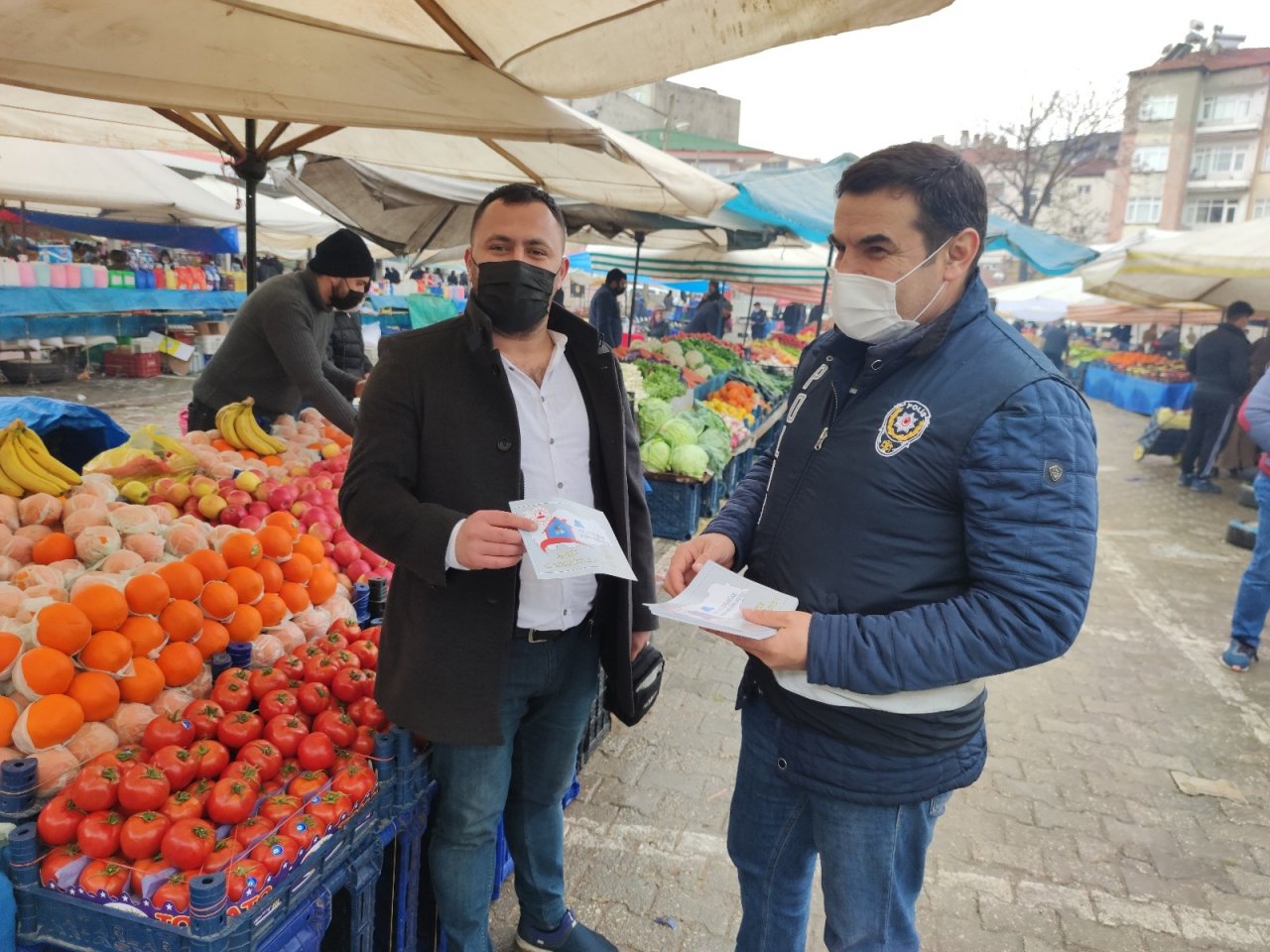 4 Ay Sonra Kurulan İlk Cumartesi Pazarında Vatandaşlara Uyarı