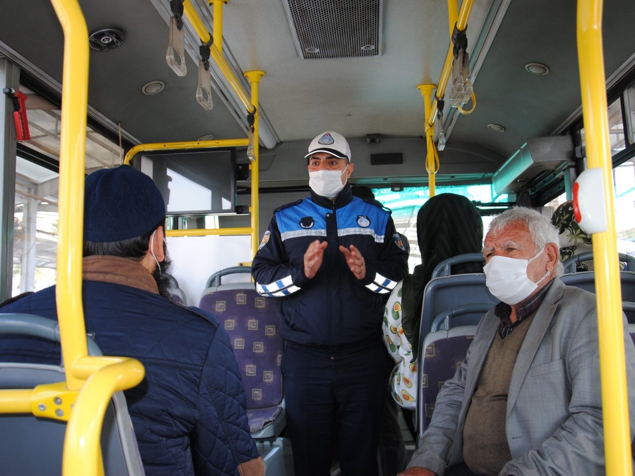 Zabıtalardan Sürücülere Bayram Uyarısı