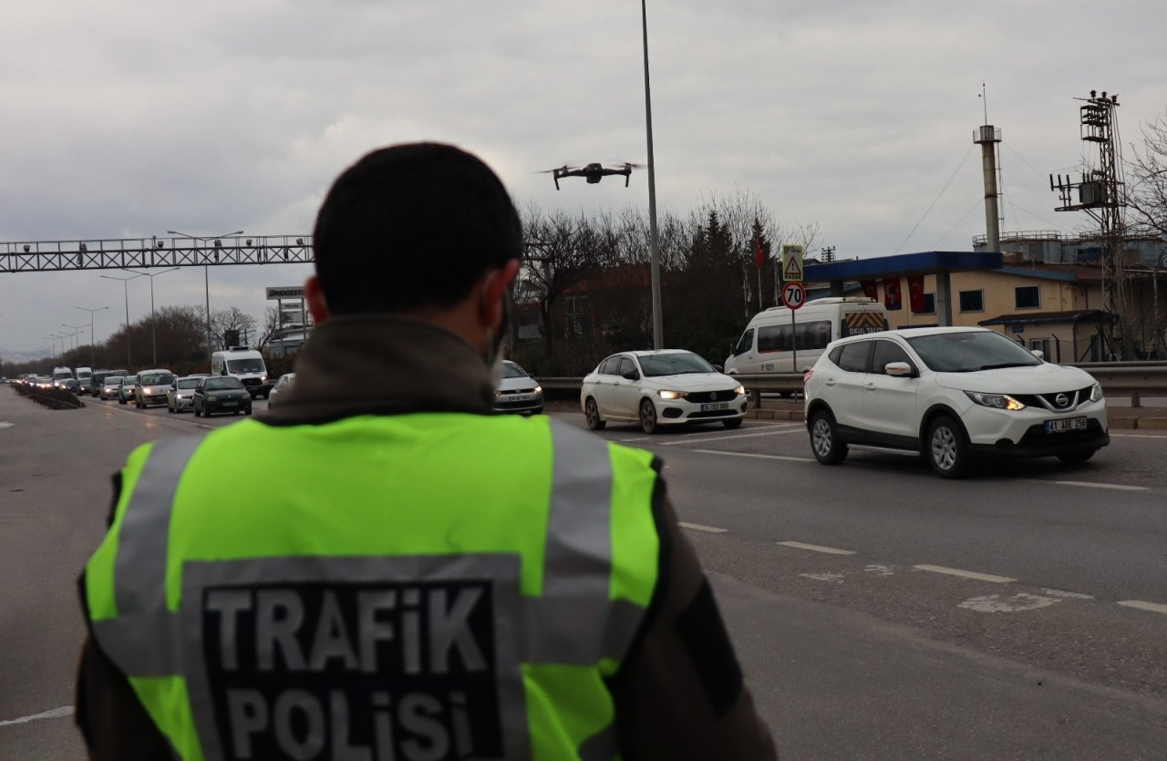 Trafik Yoğunluğuna Sebep Olan Sürücülere Drone’lu Denetim