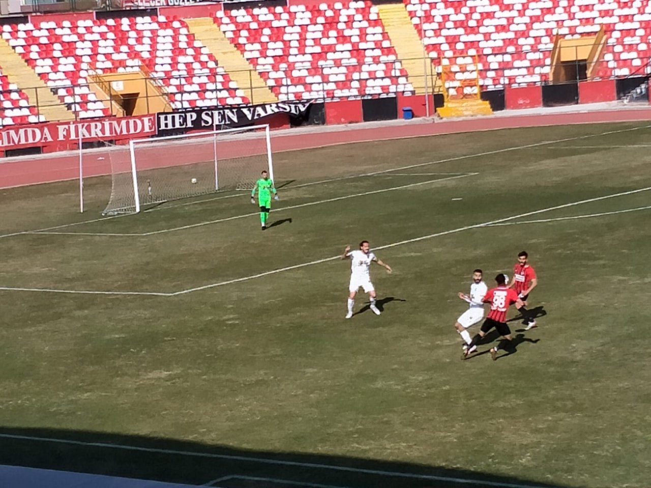 2. Lig: Vanspor Fk: 1 - Bayburt Özel İ̇dare Spor: 1