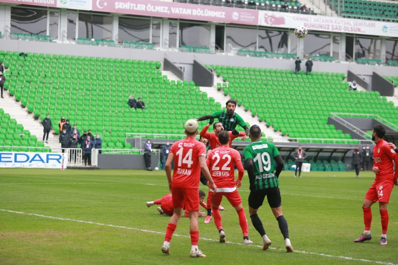 2. Lig: Sakaryaspor: 0 - Pendikspor: 0