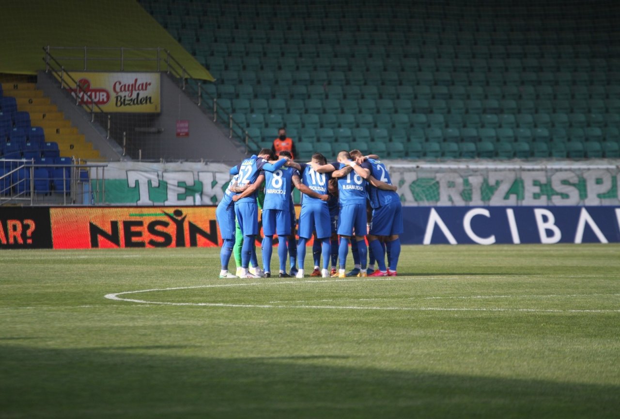 Süper Lig: Çaykur Rizespor: 0 - Fatih Karagümrük: 0 (i̇lk Yarı)