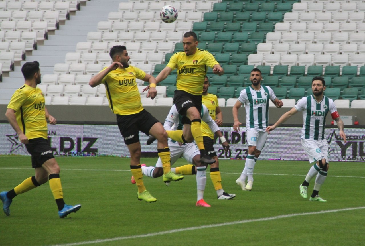 Tff 1. Lig: Gzt Giresunspor: 0 - İ̇stanbulspor: 0 (ilk Yarı)