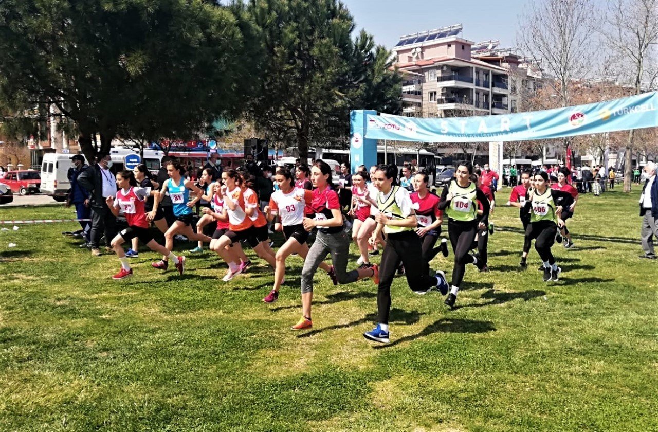 Genç Krosçular Manisa’dan Madalya İle Döndüler