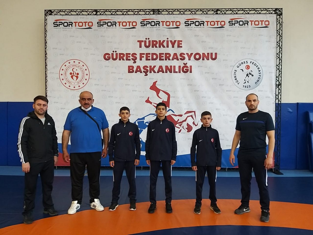 Düzceli 3 Sporcu Güreş Milli Takımına Seçildi