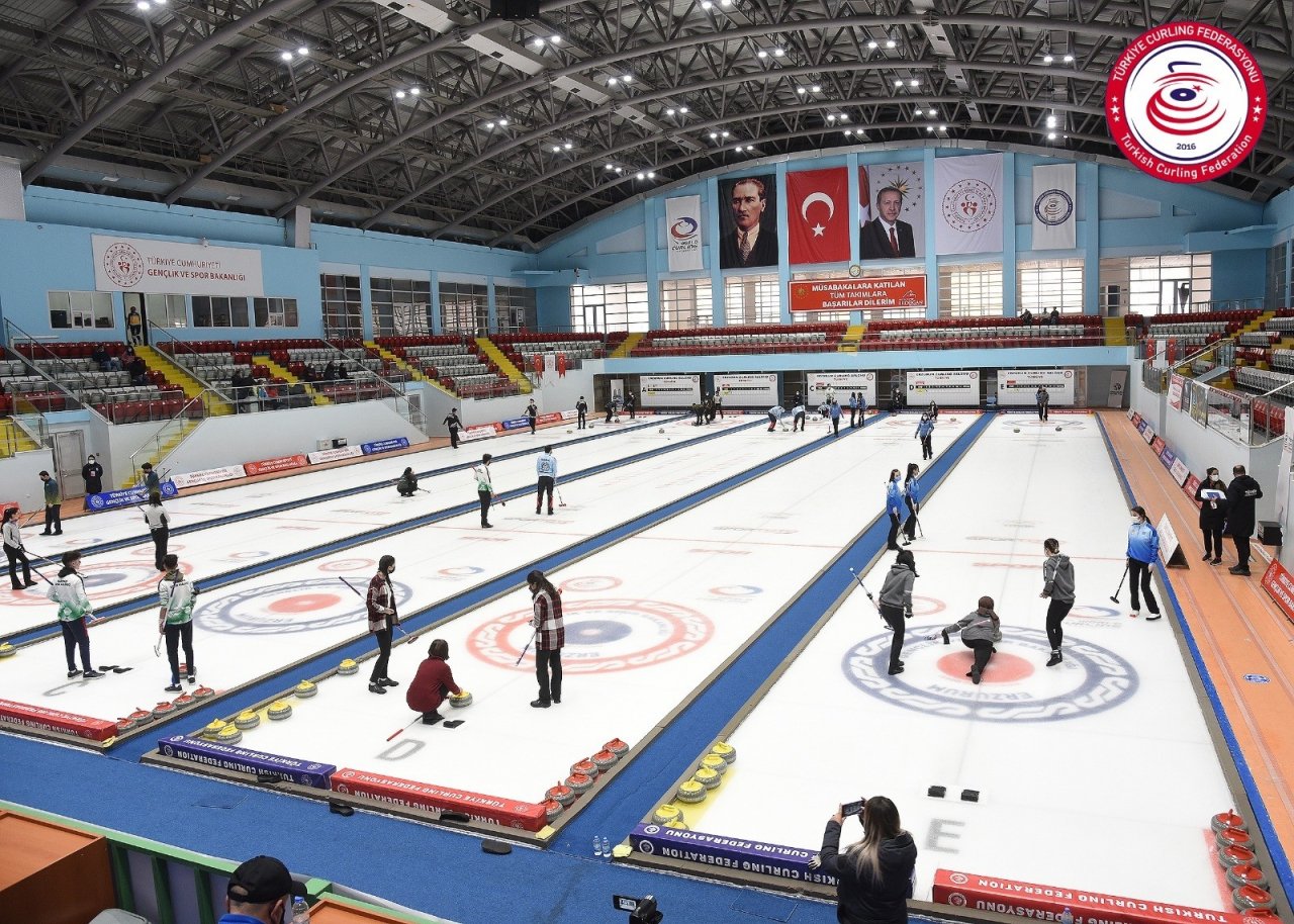 Curlingte Final Heyecanı