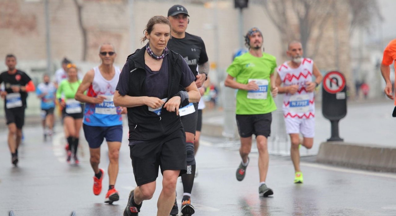 Bilecikli 61 Yaşındaki Atlet Maratonu 1 Saat 44 Dakikada Tamamladı