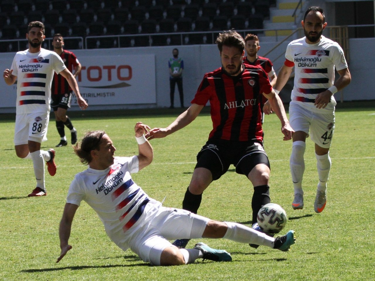 2. Lig: Çorum Fk: 2 - Hekimoğlu Fk: 3