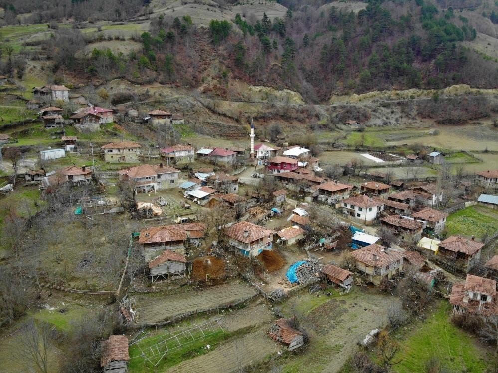 Bu Mahallede 387 Gün Sonra İlk Vaka Görüldü