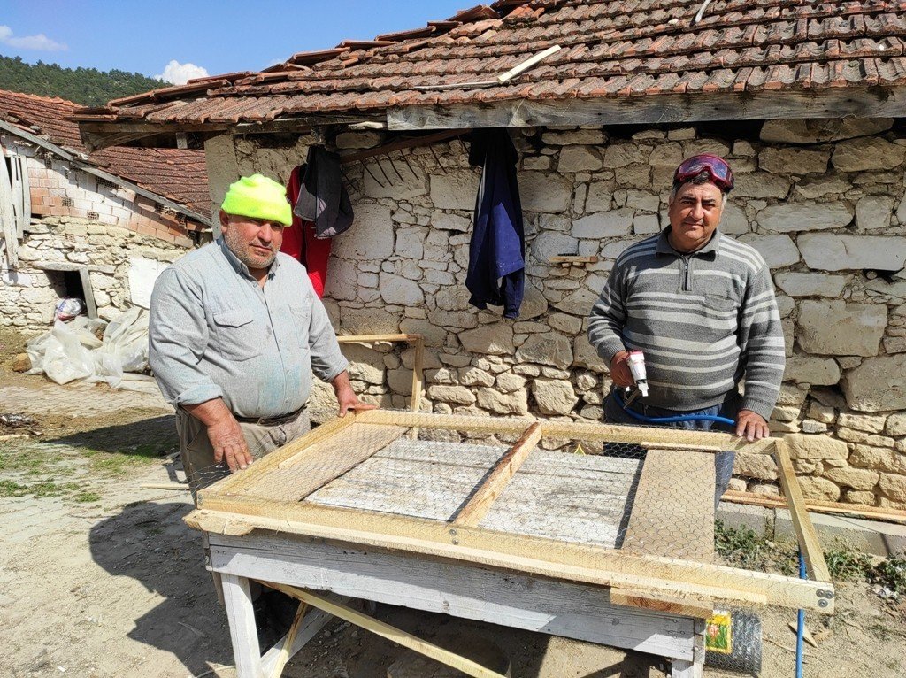 Selendi’de Tütün Üreticileri Çalışmalarına Başladı