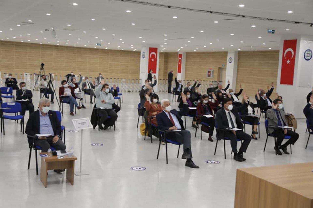 Büyükşehir Nisan Ayı Meclisinde 42 Karar Alındı