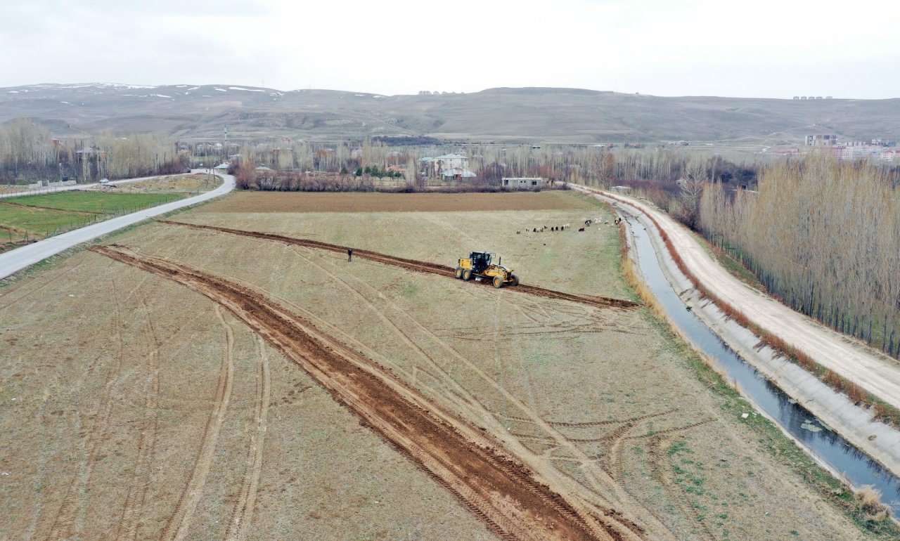 Van Büyükşehir Belediyesinden İ̇pekyolu Caddesi’ne Alternatif Yol