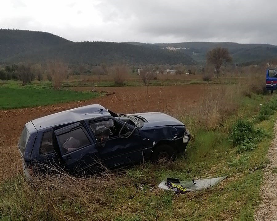 Bilecik’te Trafik Kazası; 1’i Çocuk 2 Kişi Yaralandı