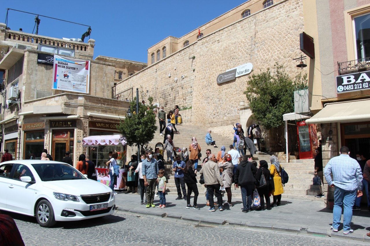 Mardin’de Kısıtlama Öncesi Hafta Sonu Turizm Yoğunluğu Yaşanıyor