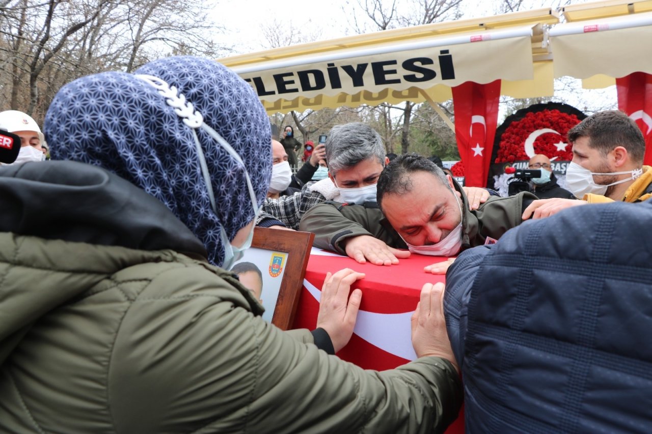 Niğdeli Şehit Uzman Çavuş Erkan Erdem Son Yolculuğuna Uğurlandı