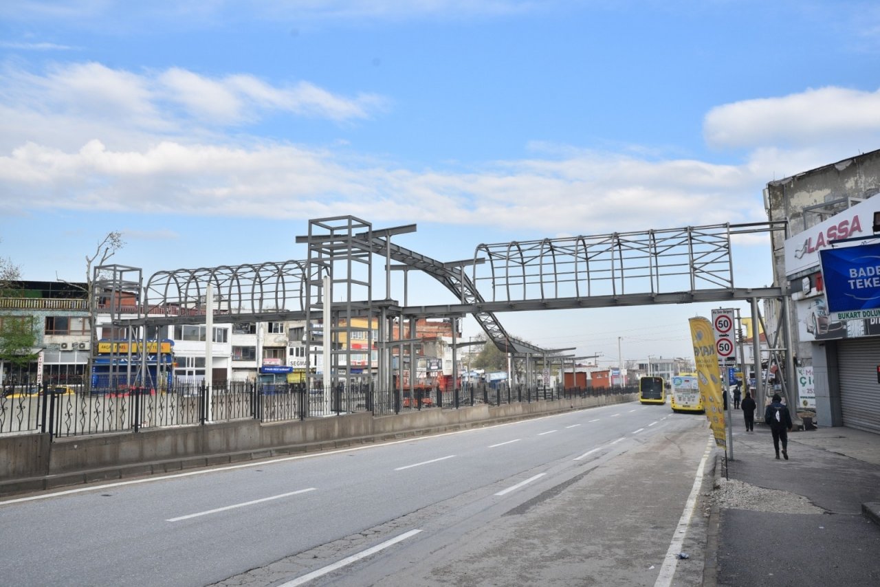 Bursa’nın T2 Tramvay Hattında Gece Gündüz İmalat