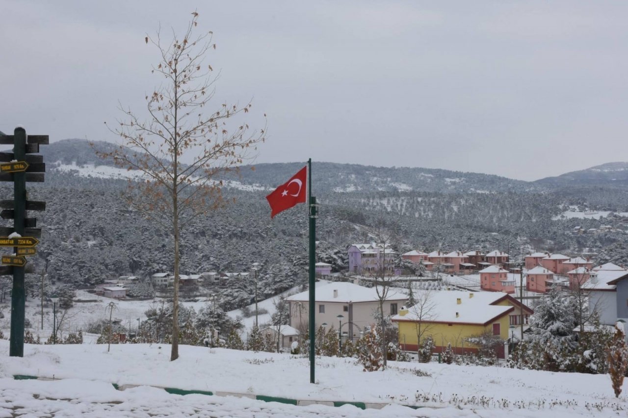 Tokat’ta Nisan Ayında Kar Sürprizi