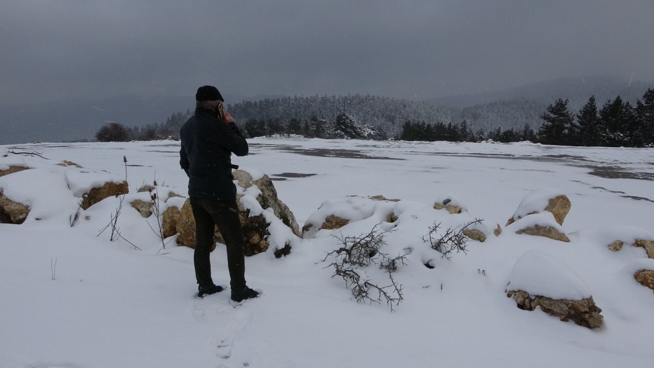 Karabük’te Nisan’da Göller Dondu